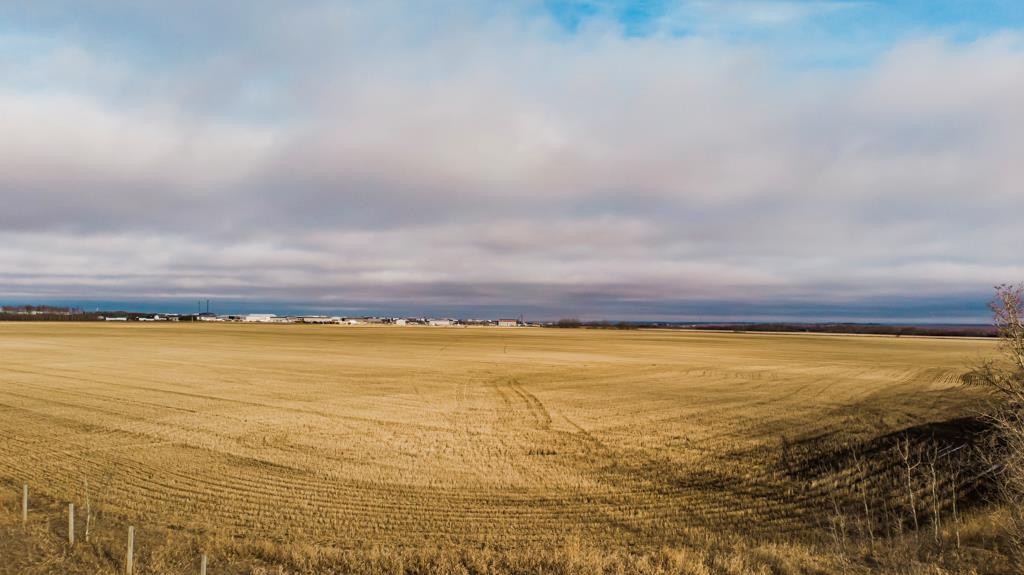 9300 69 Avenue, Clairmont, AB