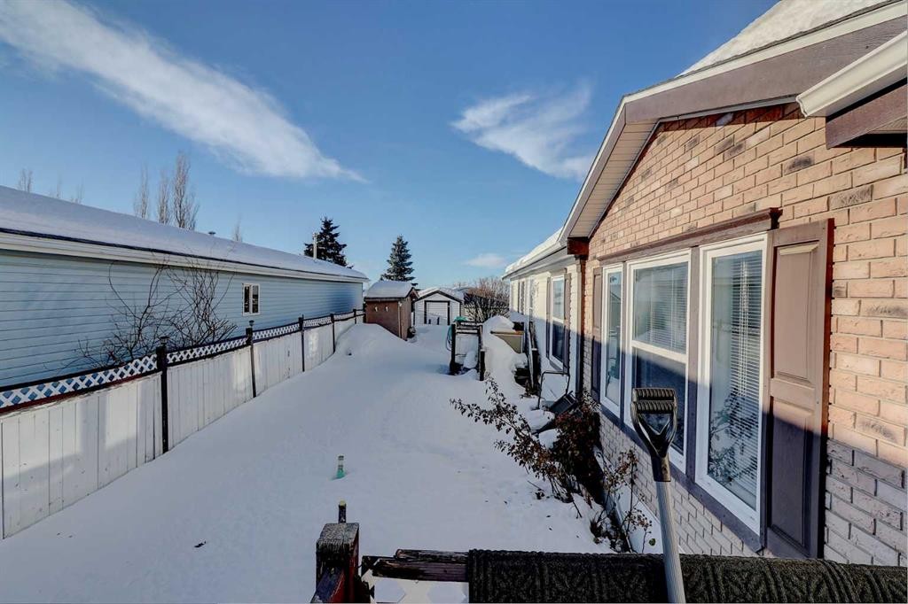 12134 97B Street, Grande Prairie, AB - Outdoor