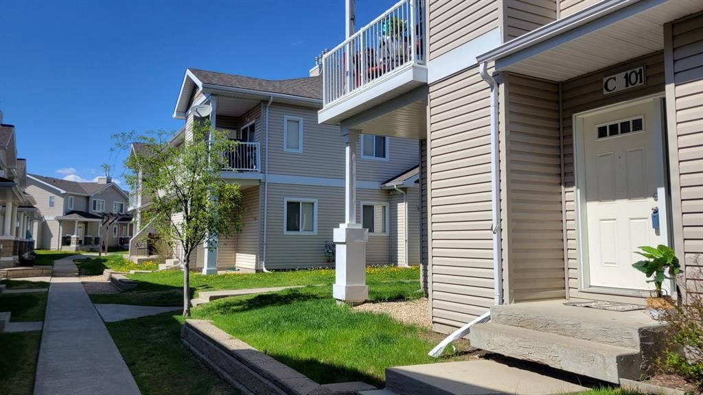 101C-8640 103 Avenue, Grande Prairie, AB - Outdoor