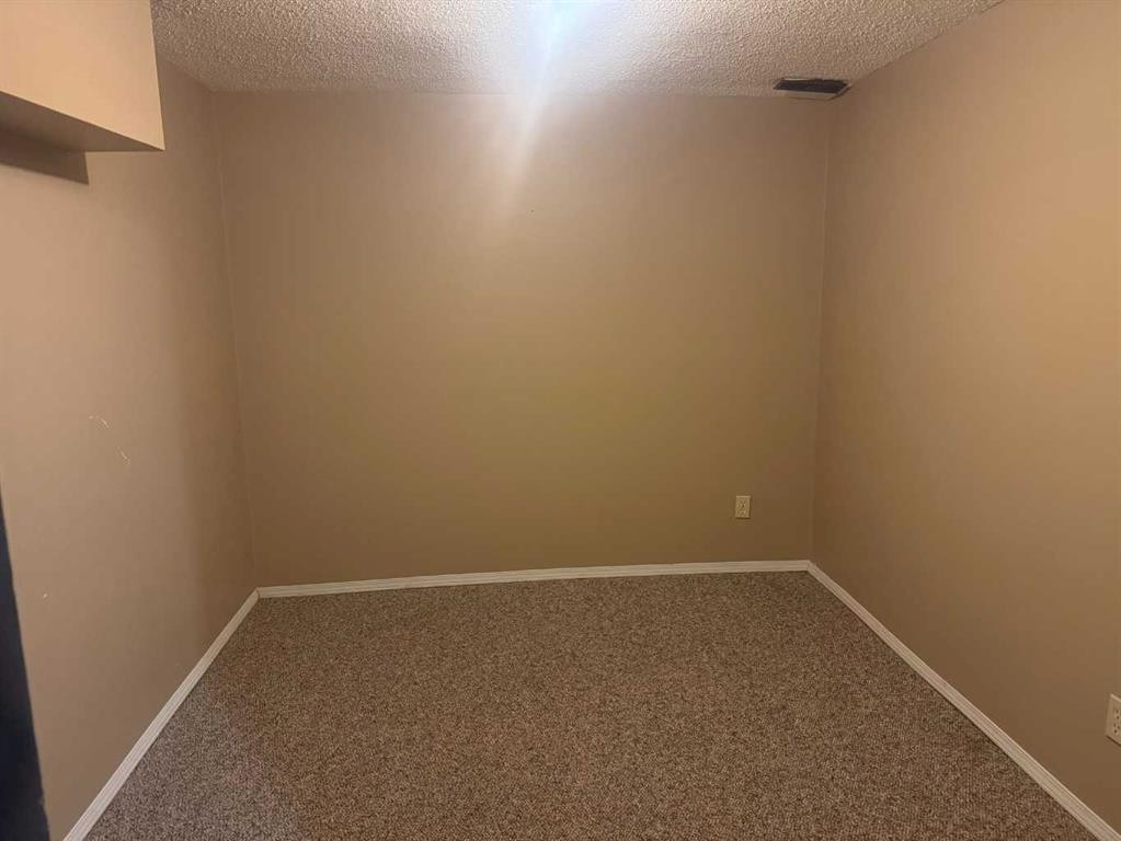 4317 54 Street, Grimshaw, AB - Indoor Photo Showing Other Room