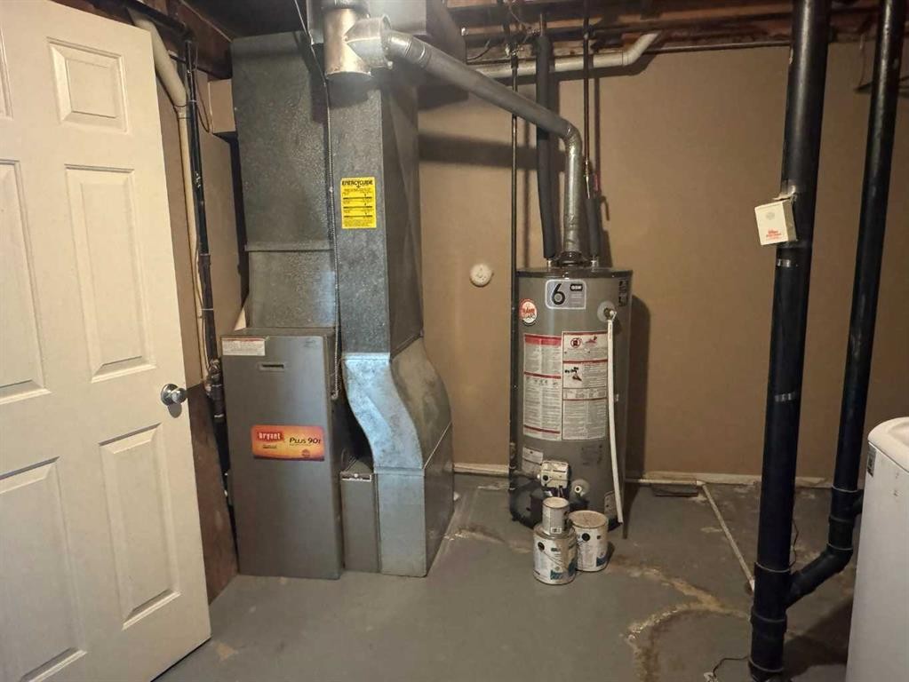 4317 54 Street, Grimshaw, AB - Indoor Photo Showing Basement