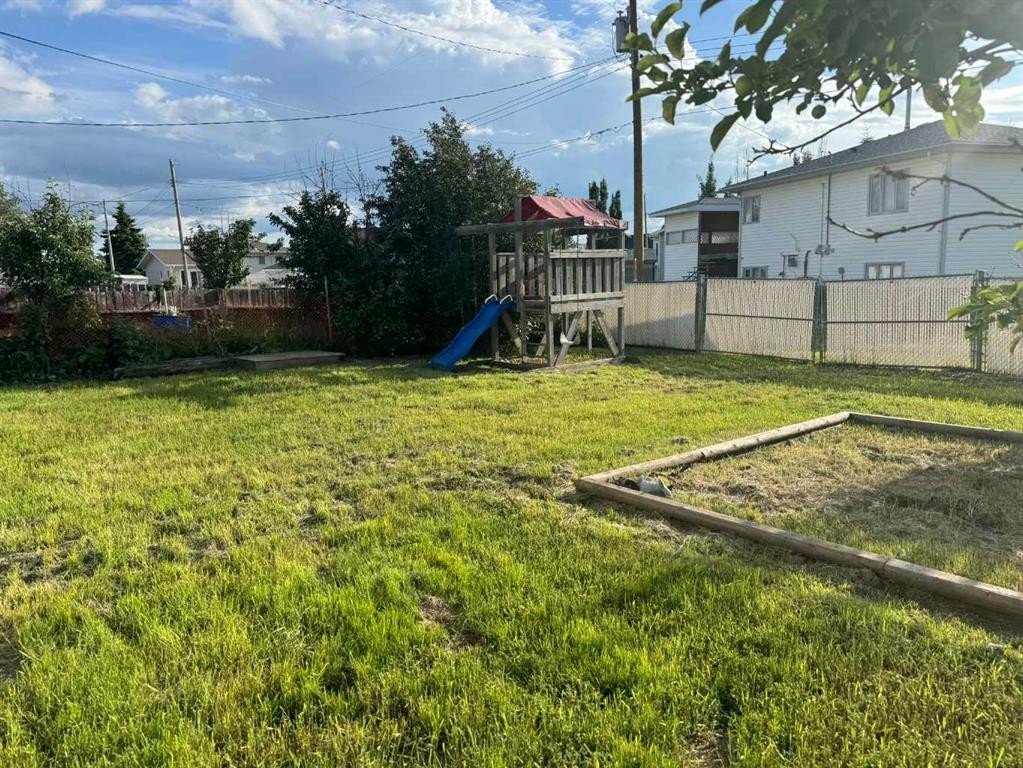 4317 54 Street, Grimshaw, AB - Outdoor