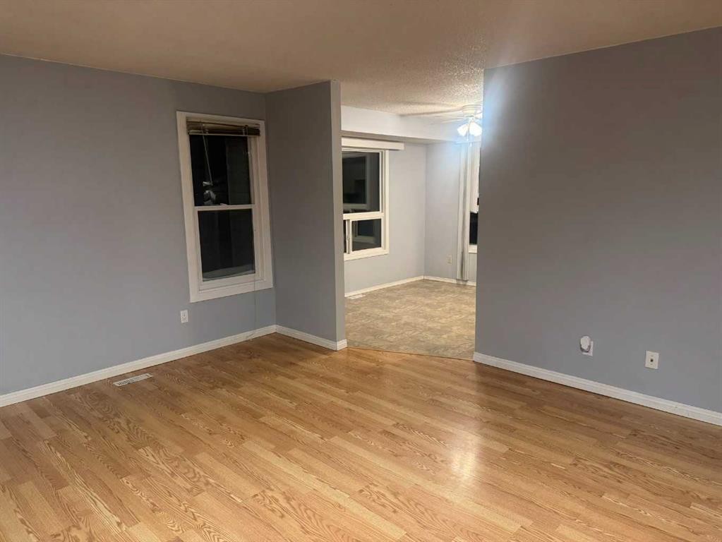 4317 54 Street, Grimshaw, AB - Indoor Photo Showing Other Room