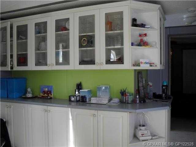 902 2B Street Se, Manning, AB - Indoor