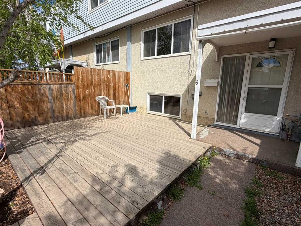 #6-8808 96 Street, Peace River, AB - Outdoor With Exterior