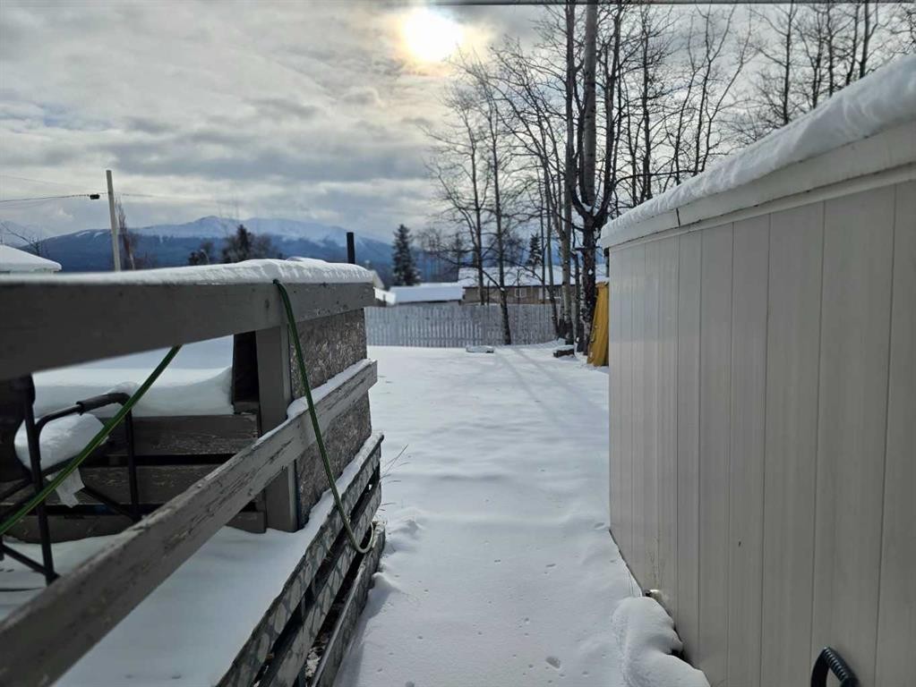 10853 99 Avenue, Grande Cache, AB - Outdoor