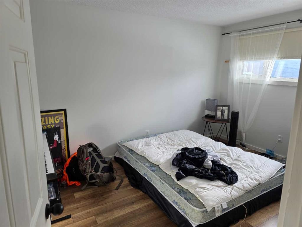 10853 99 Avenue, Grande Cache, AB - Indoor Photo Showing Bedroom