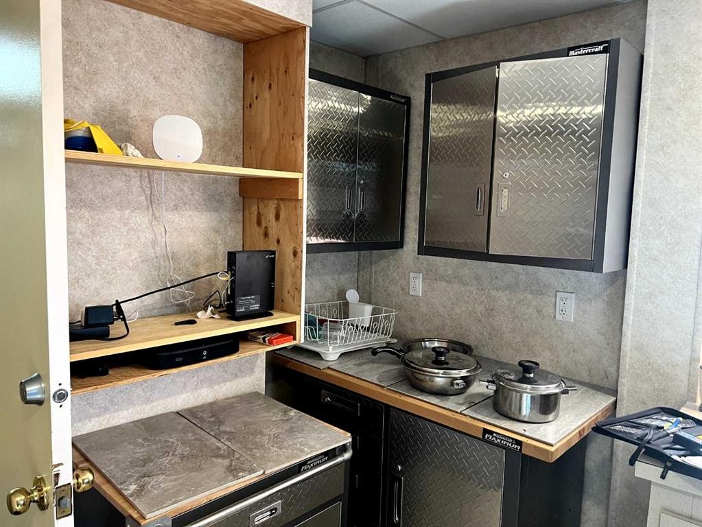 5013 50 Avenue, Valleyview, AB - Indoor Photo Showing Kitchen