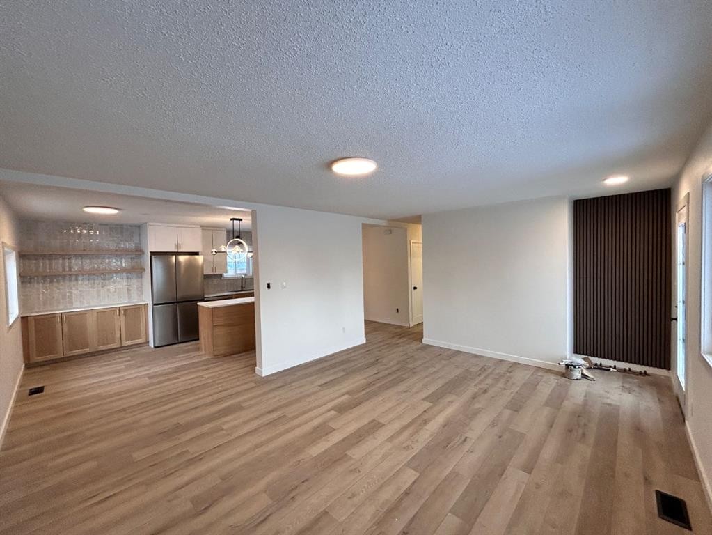 11400 105 Avenue, Fairview, AB - Indoor Photo Showing Other Room