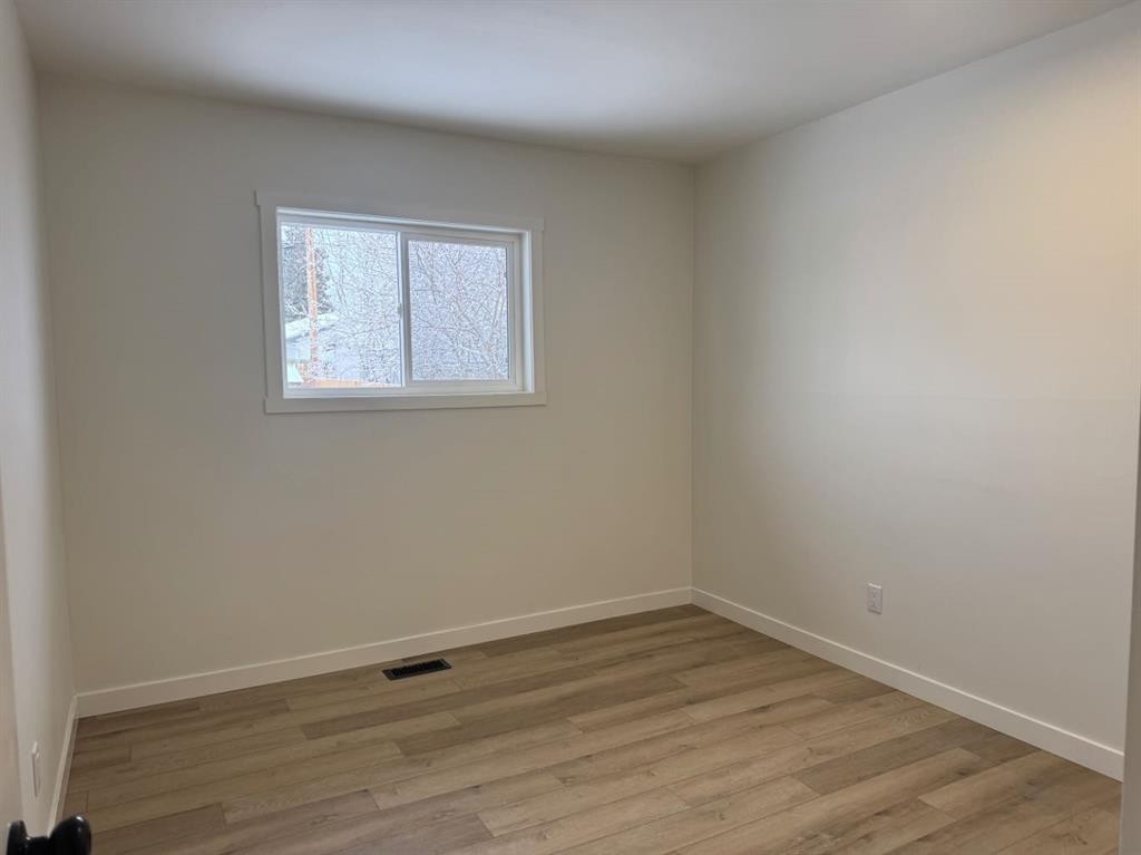 11400 105 Avenue, Fairview, AB - Indoor Photo Showing Other Room