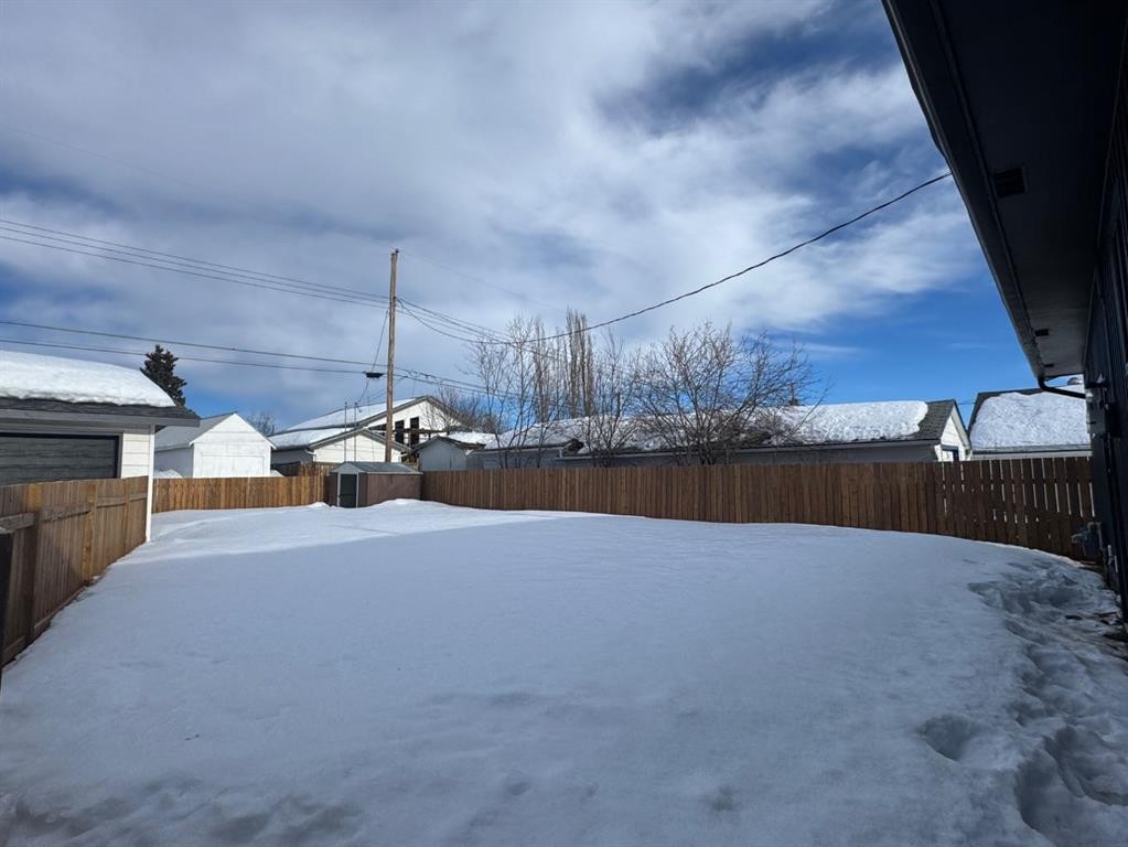 11400 105 Avenue, Fairview, AB - Outdoor