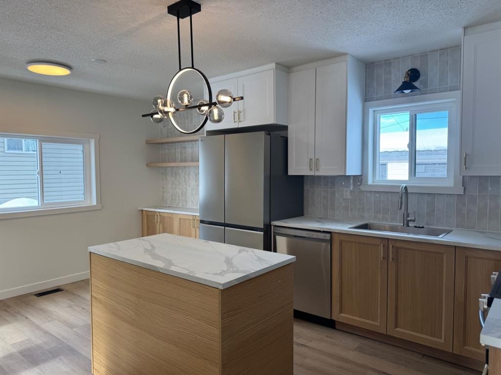 11400 105 Avenue, Fairview, AB - Indoor Photo Showing Kitchen