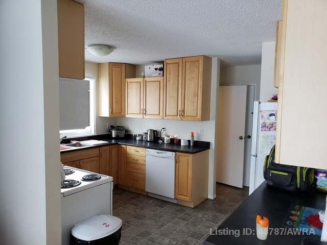 10850 98 Ave, Grande Cache, AB