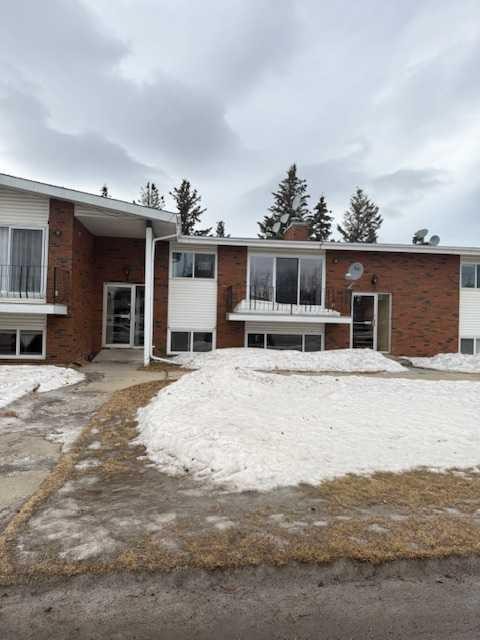 202-11114 Hoppe, Grande Cache, AB