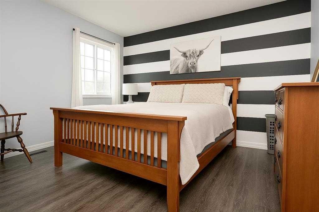 8543 69 Avenue, Grande Prairie, AB - Indoor Photo Showing Bedroom