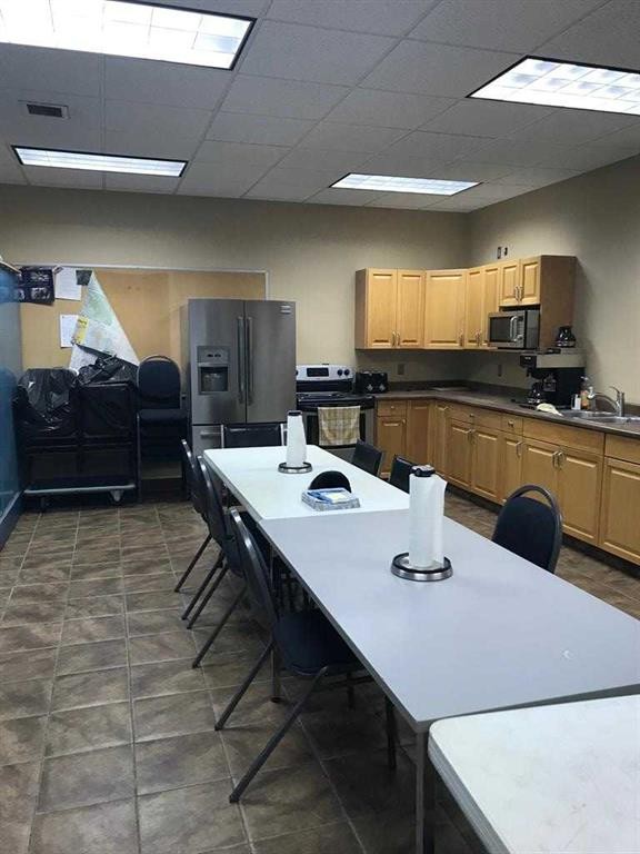 100 3Rd Street, Beaverlodge, AB