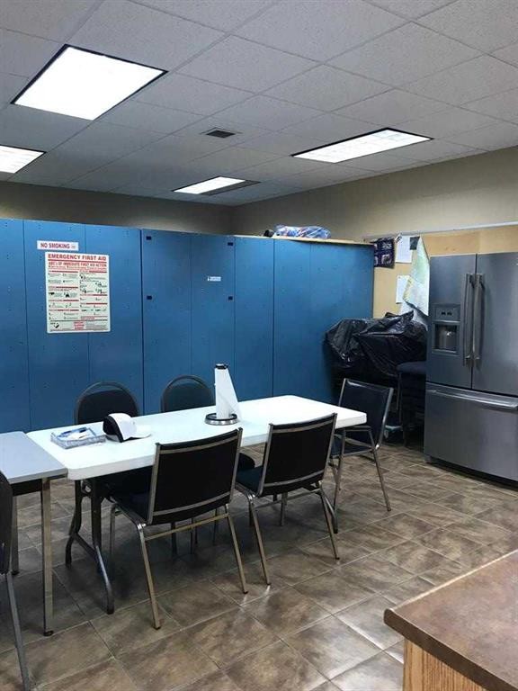 100 3Rd Street, Beaverlodge, AB