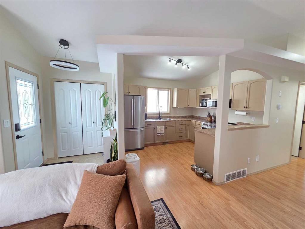 58 Pinnacle Crossing, Grande Prairie, AB - Indoor