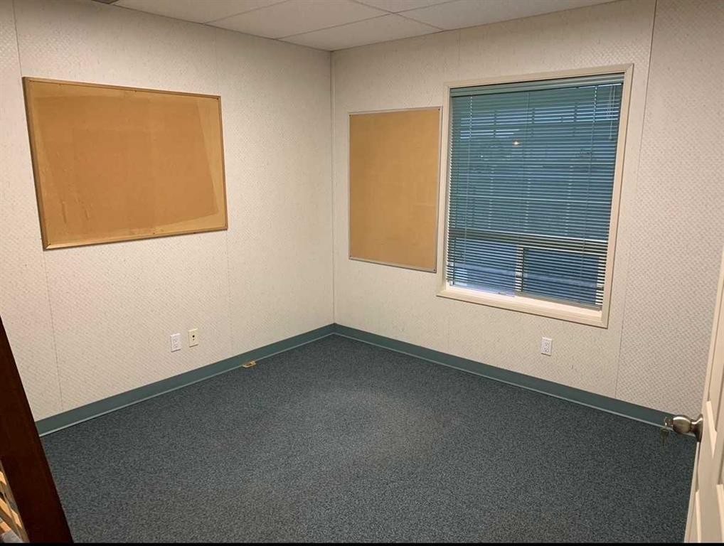 301 3Rd Avenue West, Beaverlodge, AB