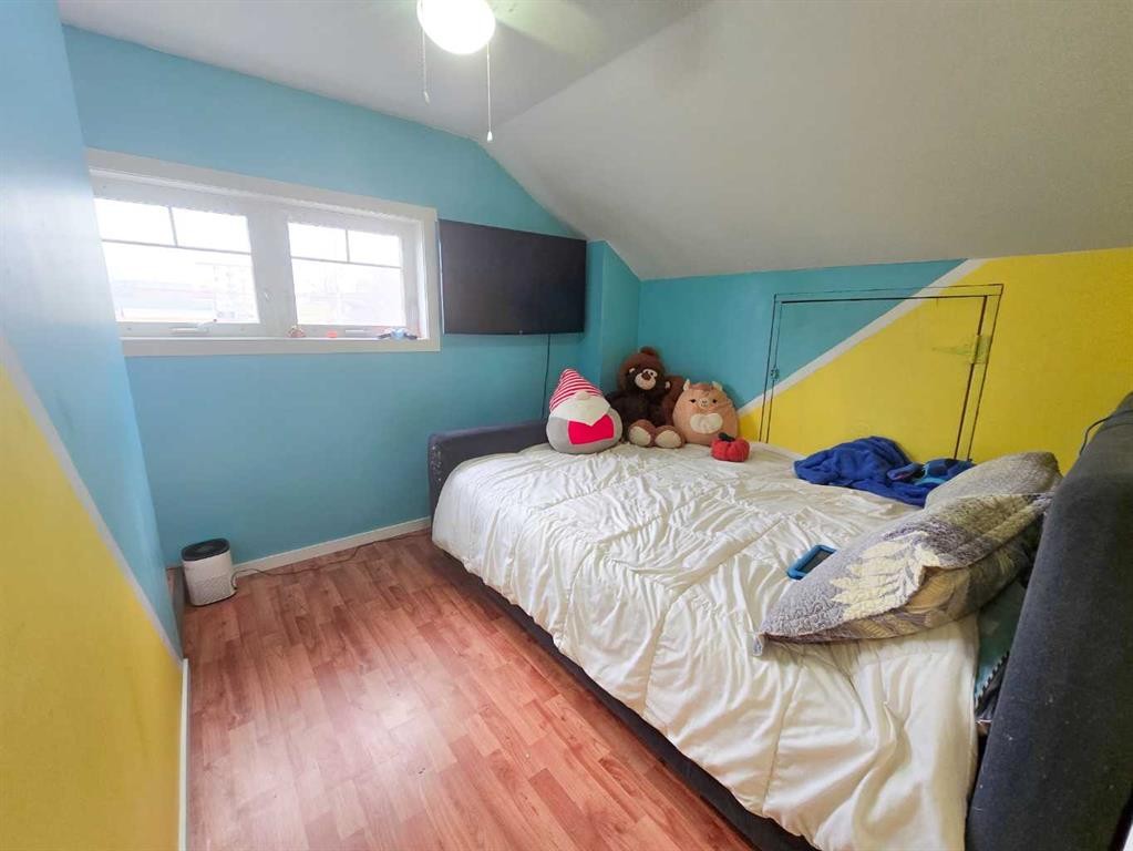 4704 47 Avenue, Spirit River, AB - Indoor Photo Showing Bedroom