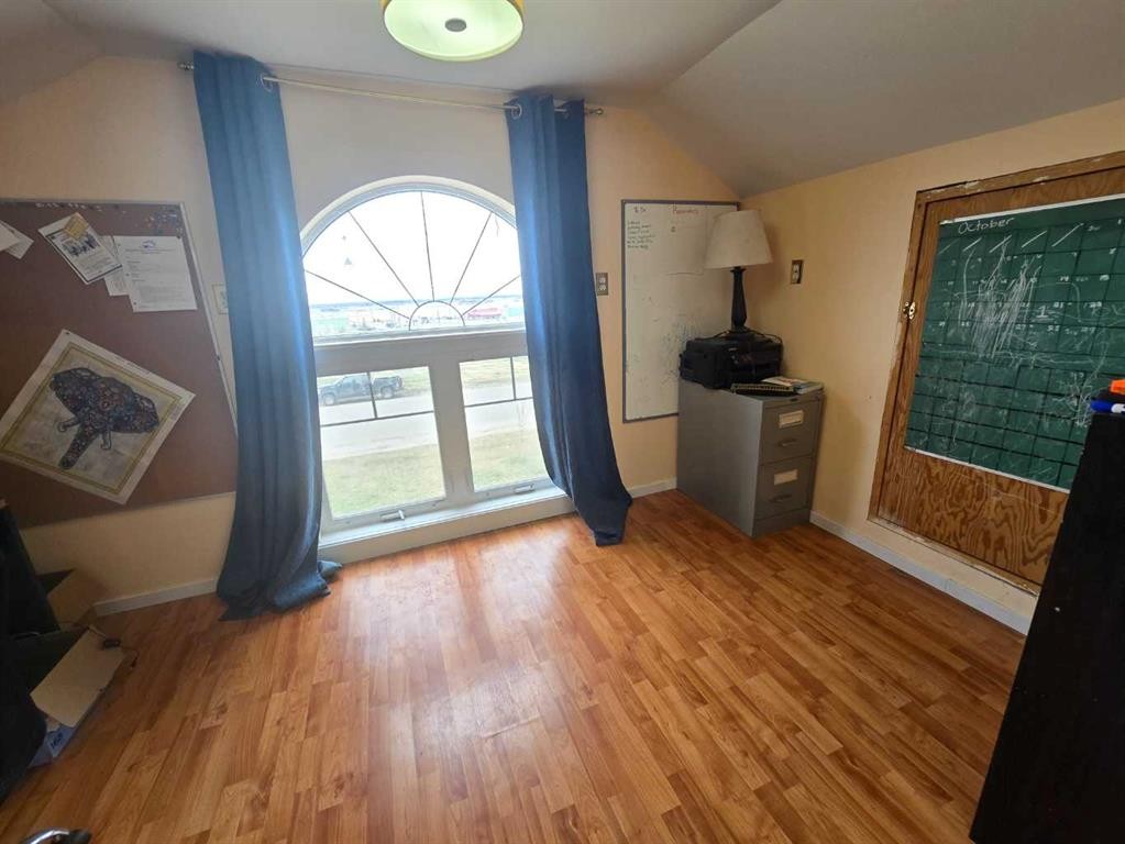 4704 47 Avenue, Spirit River, AB - Indoor Photo Showing Other Room