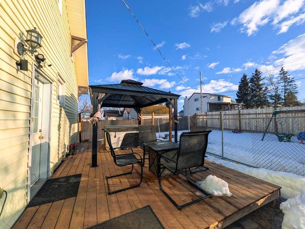 4704 47 Avenue, Spirit River, AB - Outdoor With Deck Patio Veranda