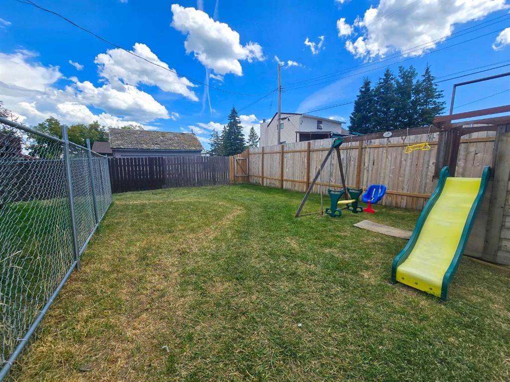 4704 47 Avenue, Spirit River, AB - Outdoor With Backyard