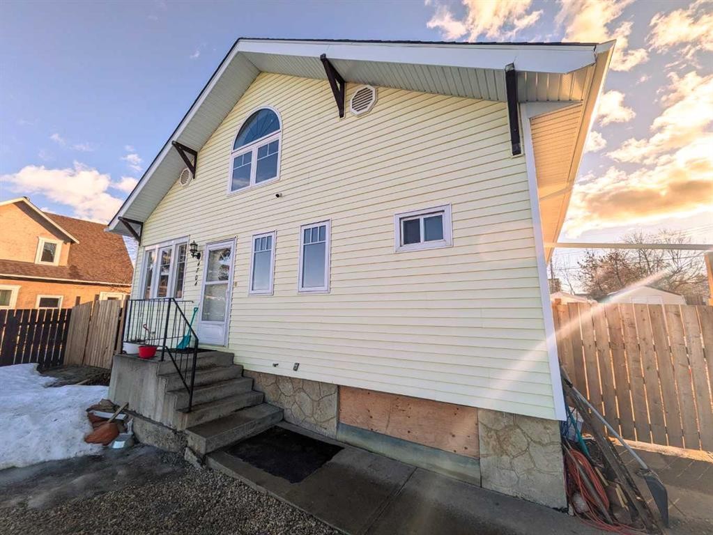 4704 47 Avenue, Spirit River, AB - Outdoor With Deck Patio Veranda With Exterior