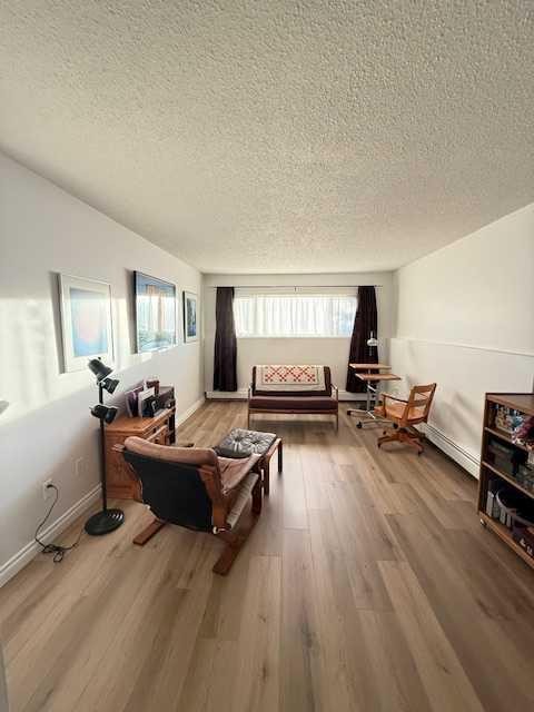 106-11114 Hoppe, Grande Cache, AB - Indoor