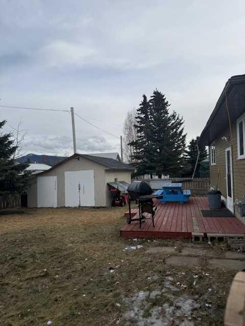 11510 Manning, Grande Cache, AB - Outdoor