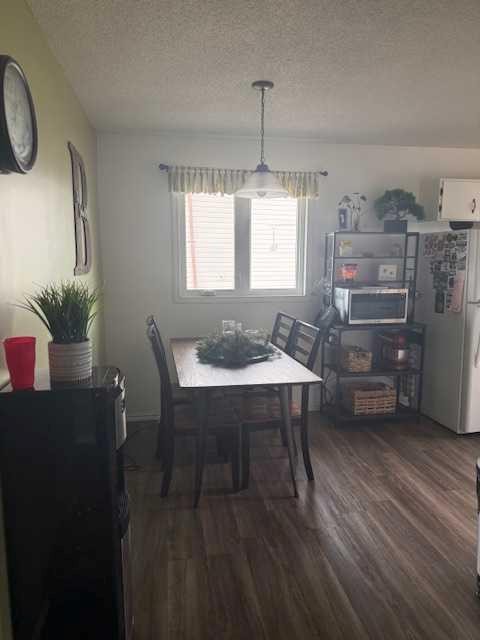 11510 Manning, Grande Cache, AB - Indoor Photo Showing Dining Room
