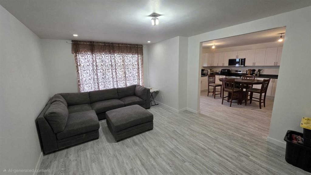 114 3 Avenue, Mclennan, AB - Indoor Photo Showing Living Room