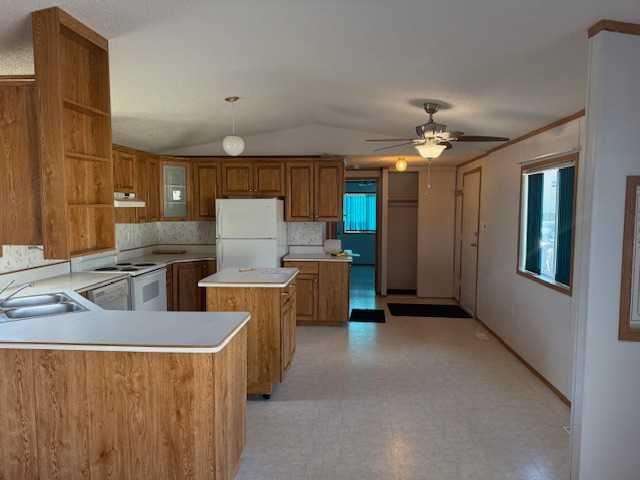 221 Mawdsley, Grande Cache, AB - Indoor Photo Showing Kitchen With Double Sink
