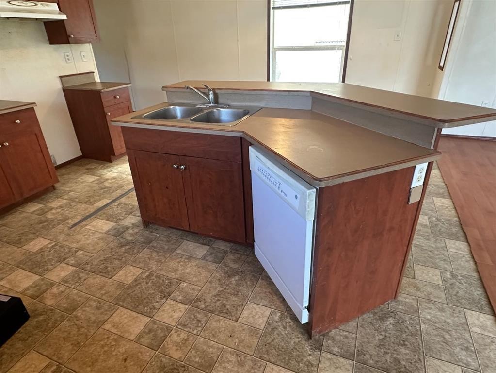 223 Mawdsley Crescent, Grande Cache, AB - Indoor Photo Showing Kitchen With Double Sink