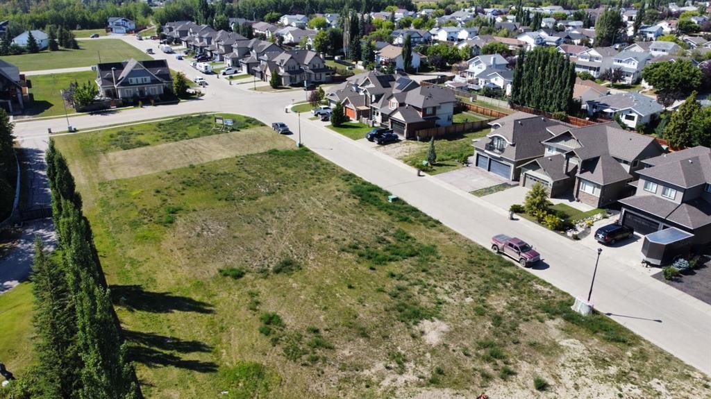 8833 60 Avenue, Grande Prairie, AB