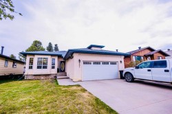 301 3 Street NE Slave Lake, AB T0G 2A2