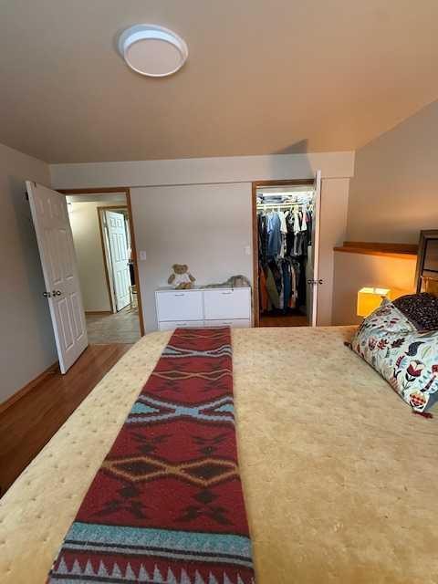 27 Bison Crescent, High Level, AB - Indoor Photo Showing Bedroom