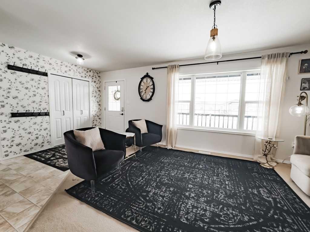 9606 107, La Crete, AB - Indoor