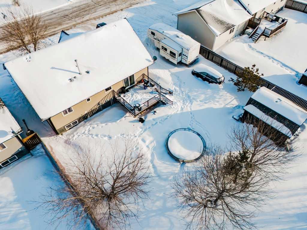 9606 107, La Crete, AB - Outdoor