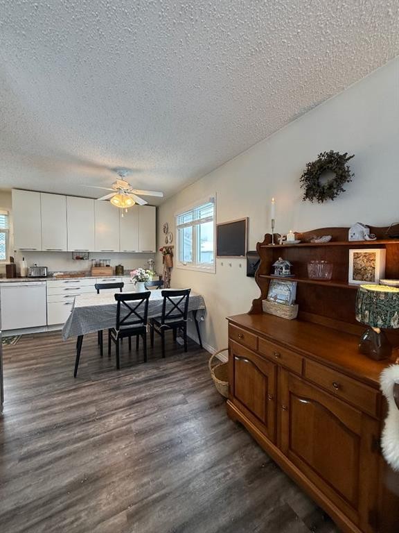 5808 47Th Street, High Prairie, AB - Indoor