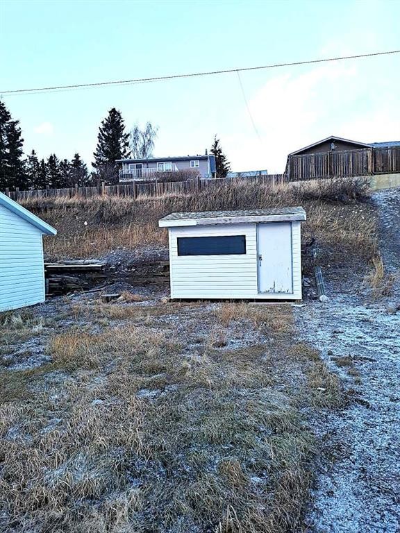 10918 97 Avenue, Grande Cache, AB - Outdoor