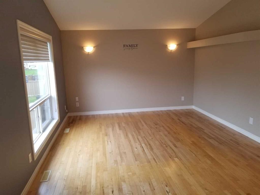 8814 114 Avenue, Grande Prairie, AB - Indoor Photo Showing Other Room
