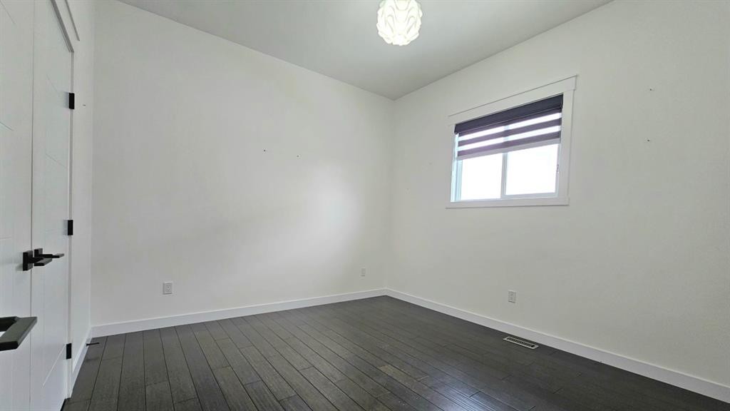 6530 Grand Banks Drive, Grande Prairie, AB - Indoor Photo Showing Other Room