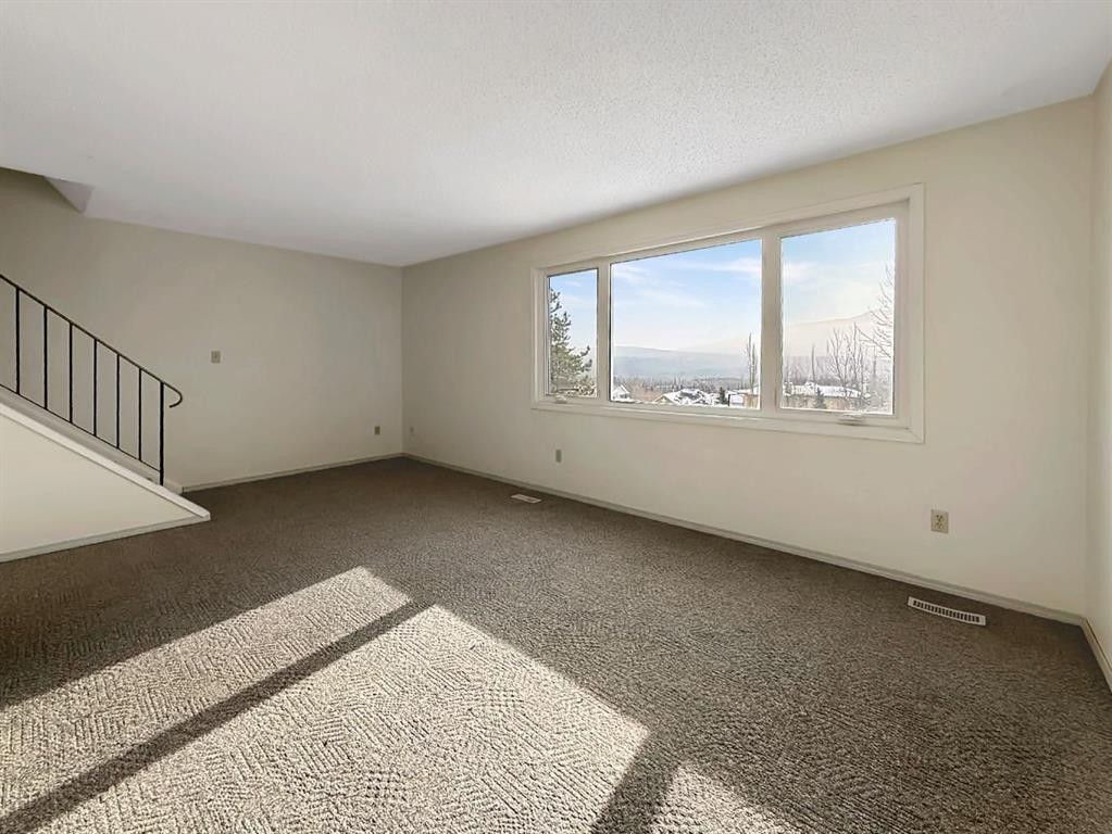 107 97Th Avenue, Grande Cache, AB - Indoor Photo Showing Other Room