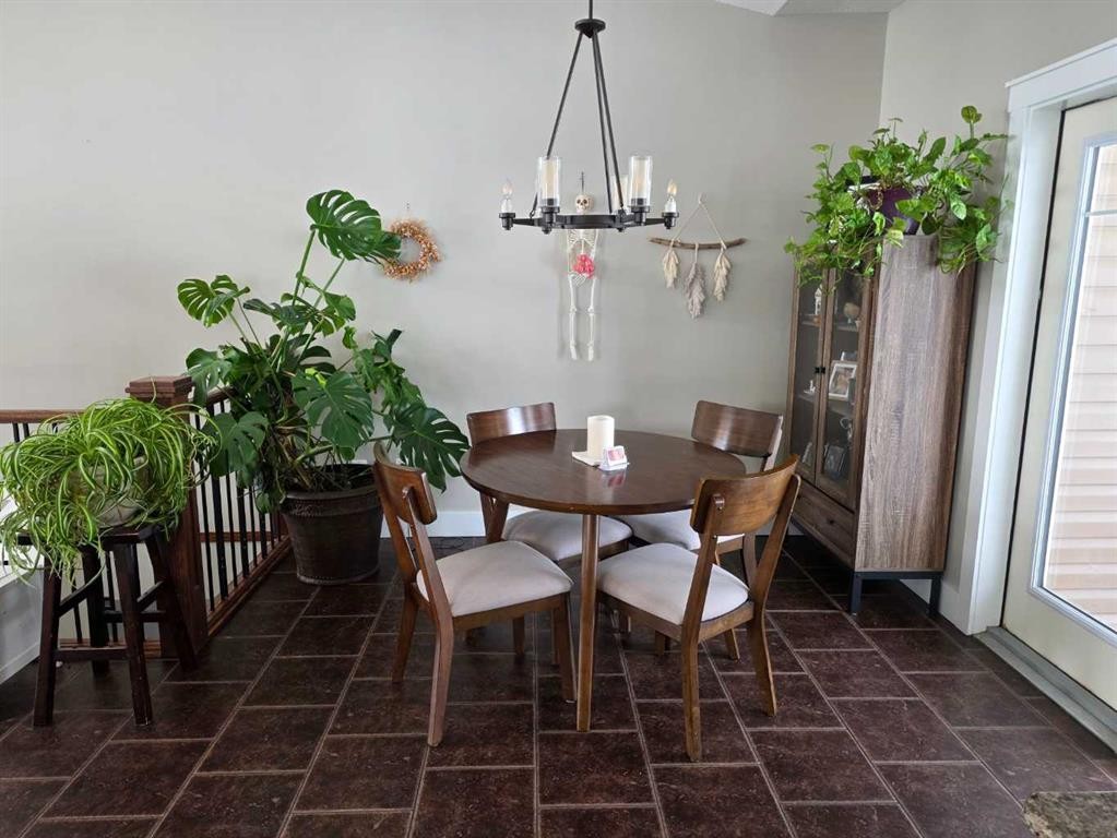 #1-63028 704 Township, Rural Grande Prairie No. 1, County Of, AB - Indoor Photo Showing Dining Room