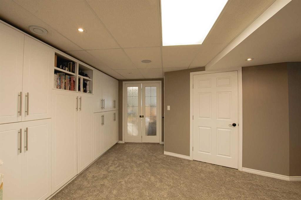 7610 106A Street, Grande Prairie, AB - Indoor Photo Showing Other Room