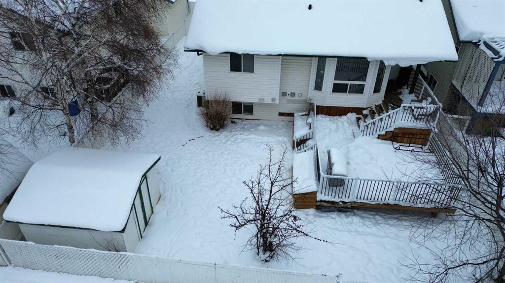 7610 106A Street, Grande Prairie, AB - Outdoor