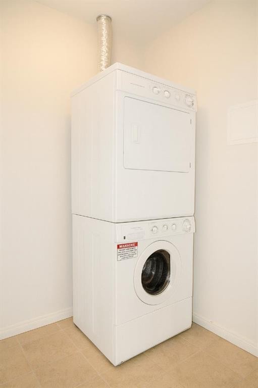 210-9810 96 Street, Grande Prairie, AB - Indoor Photo Showing Laundry Room