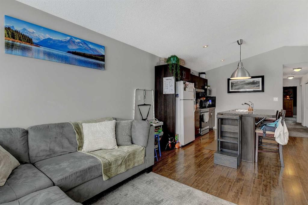 11234 75 Avenue, Grande Prairie, AB