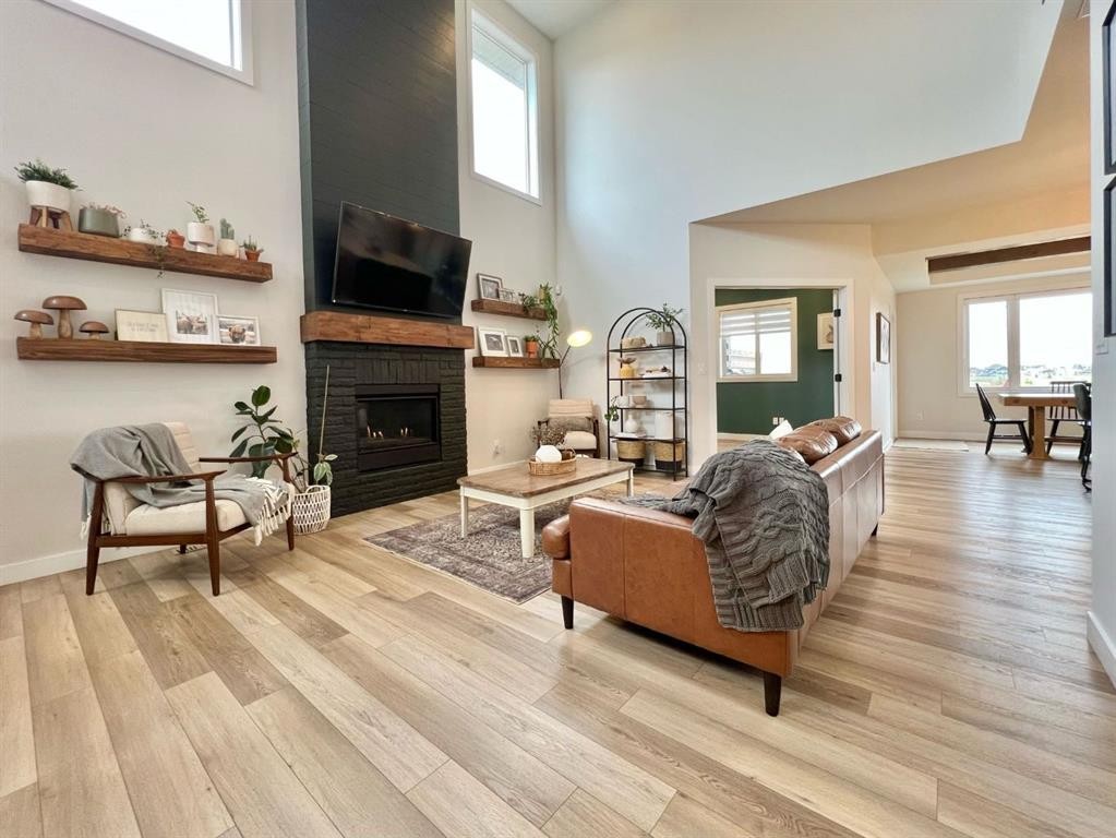 10718 152B Avenue, Rural Grande Prairie No. 1, County Of, AB - Indoor Photo Showing Living Room With Fireplace